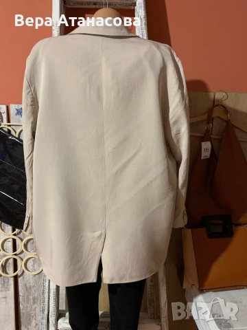 🧥 Oversized сако Zara в бежов цвят🤎 м размер👢, снимка 2 - Сака - 52564406