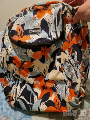 Красива раничка, снимка 3 - Раници - 39620184