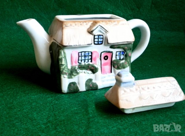 малък порцеланов чайник-къщичка, снимка 4 - Други ценни предмети - 37220559