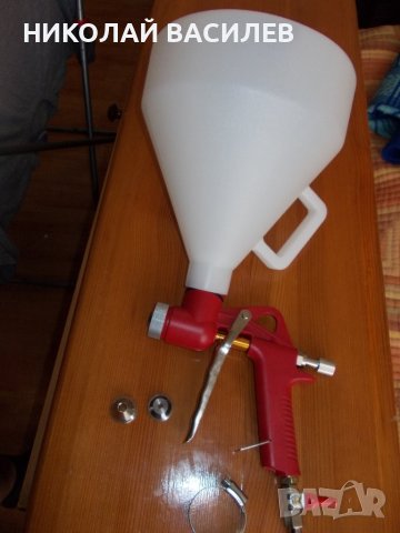 Питай наличен ли е  / Пистолет  за нанасяне  на  мазилки /шприц / пневматичен има  с 3  и  4   дюзи., снимка 3 - Други инструменти - 43788230