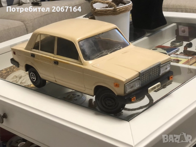 Голям модел на Лада  в мащаб 1:8, снимка 4 - Колекции - 51725257
