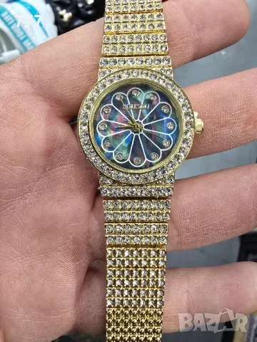 дамски часовник , снимка 2 - Дамски - 48473755