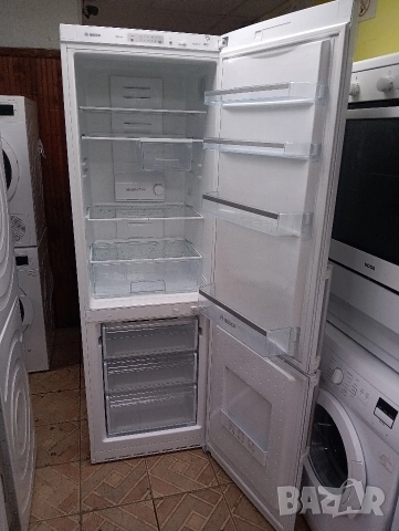 Комбиниран хладилник с фризер Бош Bosch Total No Frost с 2 години гаранция!, снимка 5 - Хладилници - 52580103
