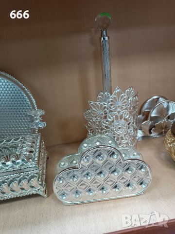 салфетници , табли , кутии