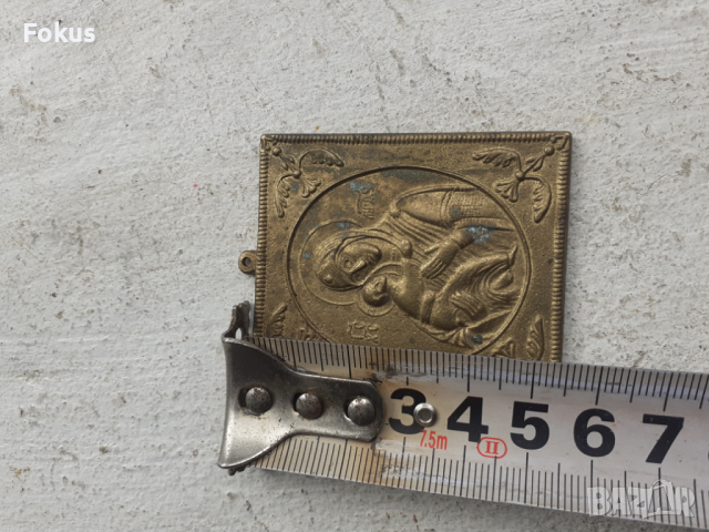 Малка нагръдна масивна бронзова икона, снимка 4 - Антикварни и старинни предмети - 44864237