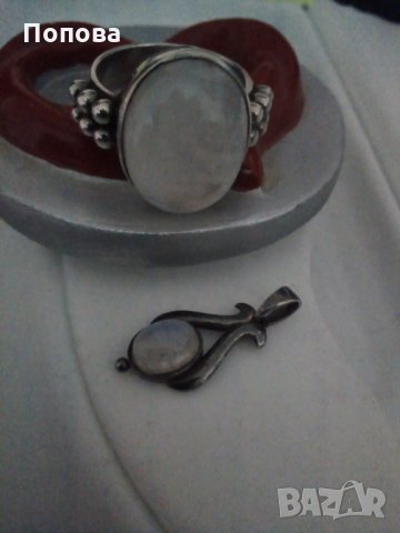 Масивен сребърен  лот  с лунен камък/обеци, медальони, пръстен /, снимка 3 - Бижутерийни комплекти - 28311483
