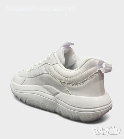 Дамски маратонки в бяло с връзки , снимка 2 - Маратонки - 49401881