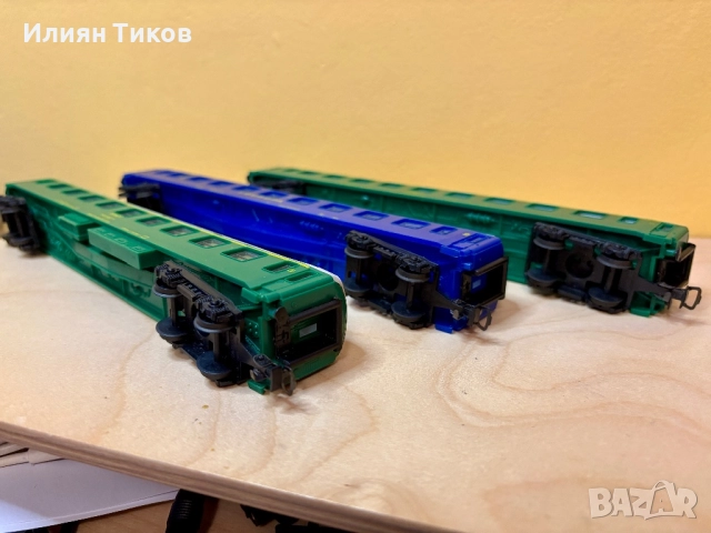 Пътнически вагони HO 1:87 Tempo Yugoslavia влак, снимка 3 - Влакчета, самолети, хеликоптери - 52713285