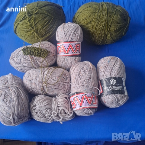 дамски  шалове  различни  цветове плетени ръчно  вълна, снимка 17 - Спортна екипировка - 37768154