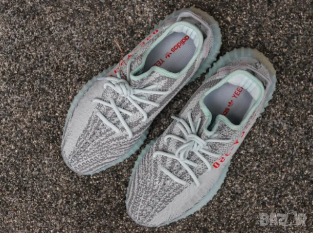 оригинални маратонки adidas Yeezy Boost 350 V2 номер 44 1/3, снимка 3 - Маратонки - 47918670
