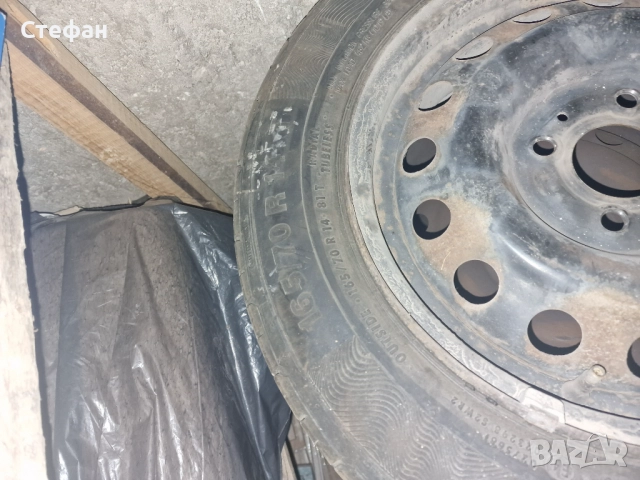 Гуми с джанти Нисан Микра, снимка 8 - Гуми и джанти - 52226399