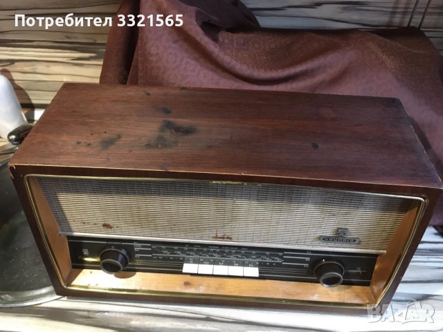 Лампово радио Grundig 2550, снимка 4 - Радиокасетофони, транзистори - 43252881