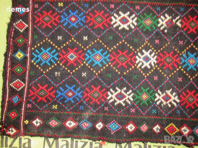  Ръчно изработена с вълнени конци възглавница от 30-те г.ХХ в, снимка 4 - Антикварни и старинни предмети - 32506135