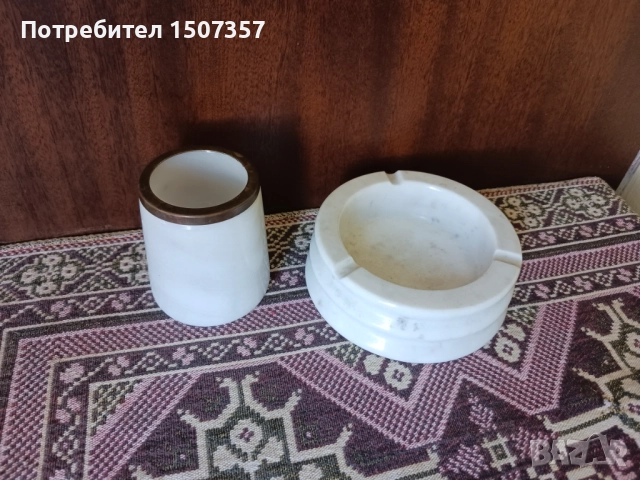 Мраморен пепелник и ваза - моливник, снимка 2 - Други - 51479997
