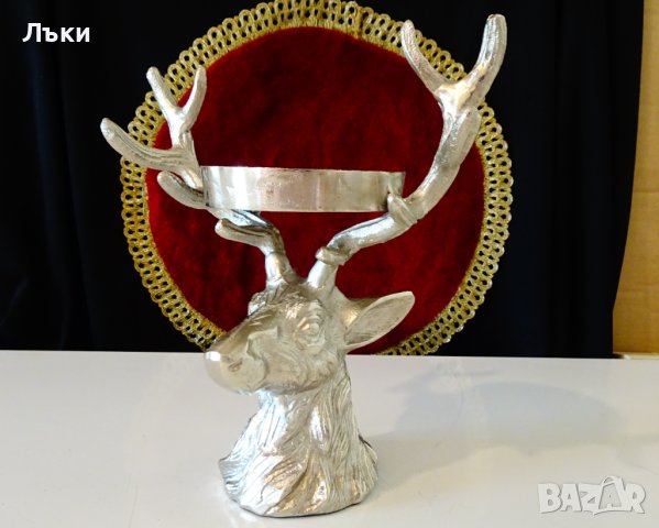 Глава на Елен,свещник,стойка,статуя от калай. 