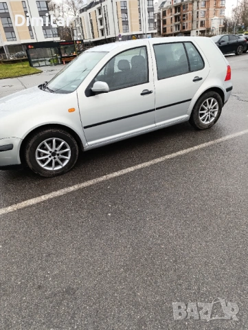 Продавам Golf 4 Газ,-Бензин, снимка 3 - Автомобили и джипове - 53387799