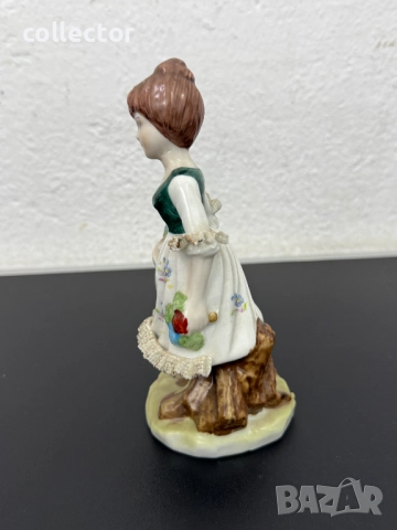 Рисувана порцеланова фогура. №7725, снимка 2 - Колекции - 52789741