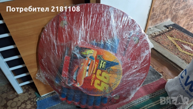Дървена масичка със столче на McQueen, снимка 2 - Други - 52526288