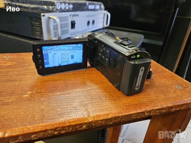 Видеокамера SONY HDR-CX105E В отлично техническо и визуално състояние., снимка 3 - Камери - 52130987