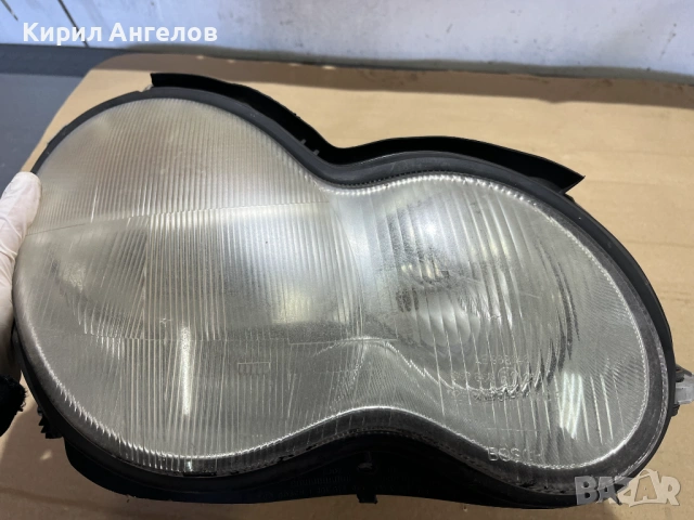 Десен фар за Mercedes C-class W203 (преди фейс), снимка 4 - Части - 53581913