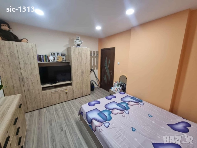 Продавам етаж от къща самостоятелен идеален Център, снимка 11 - Къщи - 52541111