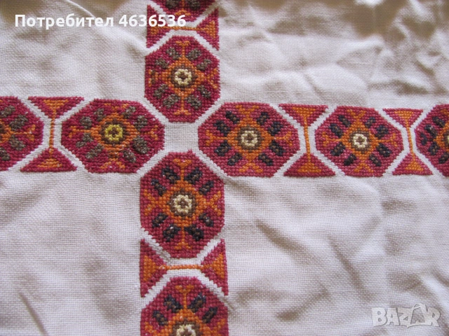 Каре, покривка, ръчна бродерия, шопски мотиви 105х100см., снимка 6 - Антикварни и старинни предмети - 53258462