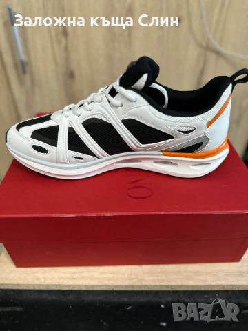 Сникръси Valentino , снимка 4 - Маратонки - 50524743