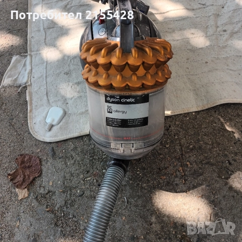 Прахосмукачка dyson DC 52 Allergi, снимка 3 - Прахосмукачки - 51732855