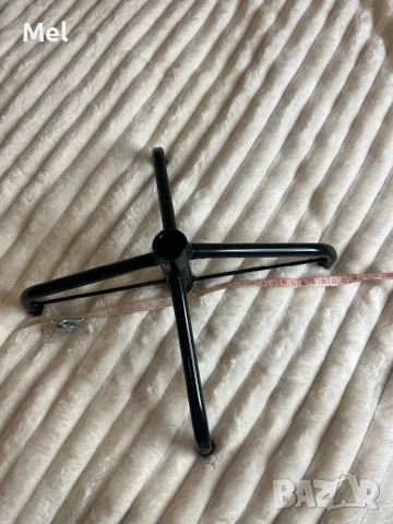 Стойка за елха, 30x30см, метална, тъмнозелена, отвор 1,9см, снимка 3 - Декорация за дома - 48369922