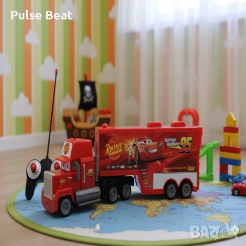 Радиоуправляем камион Mack Rust-eze Transporter с Мълнията Маккуин, снимка 2 - Коли, камиони, мотори, писти - 52242623