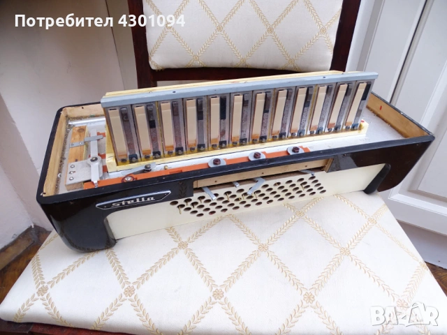 Корпус (баси) с тарги за Акордеон Weltmeister Stella 60 баса, снимка 3 - Акордеони - 52440884