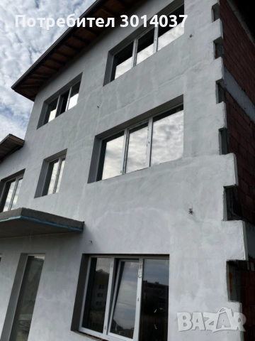 Новопостроена триетажна къща в Бяла, снимка 2 - Къщи - 49852563