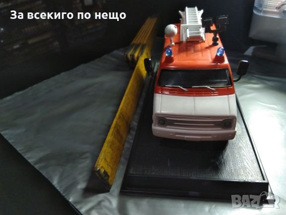 Колекционерски, пожарникарски камиони и коли различни народности и години, снимка 2 - Колекции - 27366559