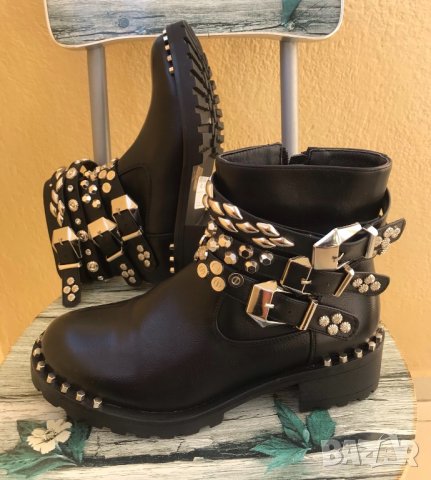 НОВИ боти с капси - 37 номер