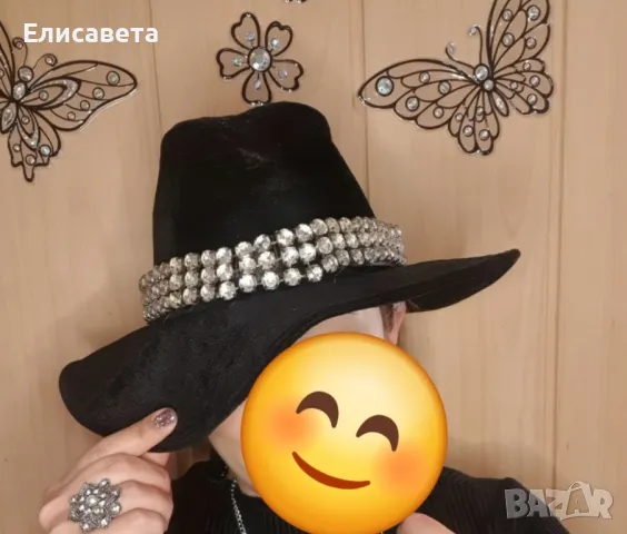 Дамска модерна капела с камъчета , снимка 1