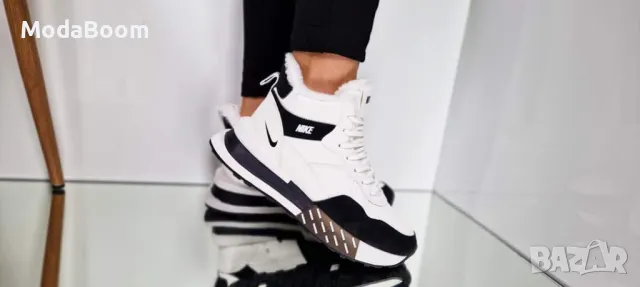 Nike дамски зимни боти различни цветове , снимка 10 - Дамски боти - 48139061