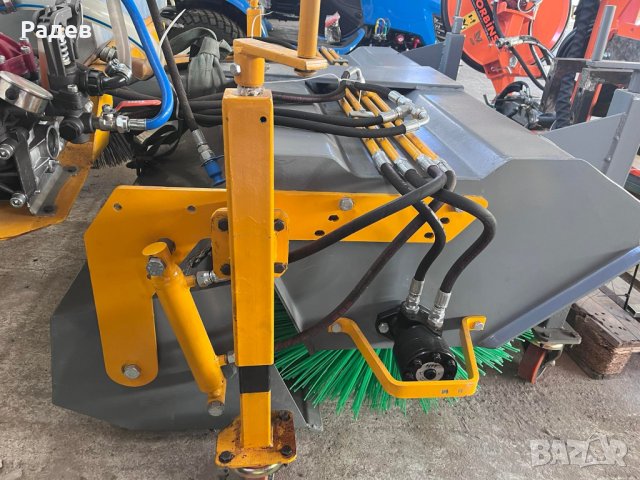 Машина за почистване на пътища