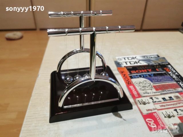 Люлката на Нютон 18Х18Х12см 1401261722, снимка 8 - Колекции - 53098975