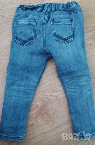 Бебешки дънки H&M, снимка 2 - Комплекти за бебе - 29075568