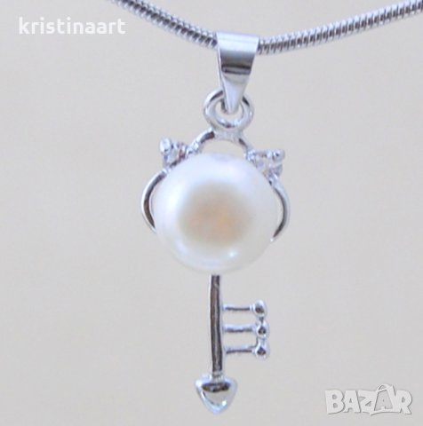 Колие  с бяла естествена перла *Ключ*, снимка 3 - Колиета, медальони, синджири - 32264136