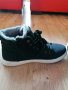 Черни дамски спортни зимни обувки, снимка 2