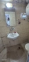 продава се самостоятелно къща , снимка 8