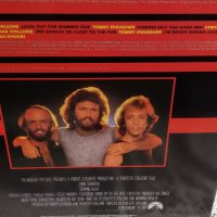 Bee Gees , Би Джийс - *Оставайки жив*, Оригинален албум, снимка 3 - Грамофонни плочи - 36910872