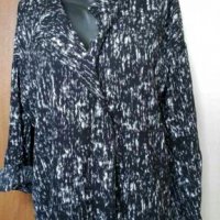Красива блуза в черно и бяло, с релеф🍀👚M/L,L, XL🍀👚арт.443, снимка 1 - Блузи с дълъг ръкав и пуловери - 29031351