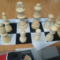 Дървени фигури за шах,големи,с платно,..., снимка 1 - Други спортове - 39327147