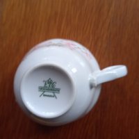 Красива порцеланова чаша за чай , снимка 3 - Чаши - 39314357