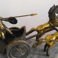 Голяма статуя на гладиатор в колесница с коне, снимка 3 - Антикварни и старинни предмети - 43830344