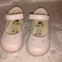 Детски обувки chicco 21 номер , снимка 2 - Бебешки обувки - 35318959