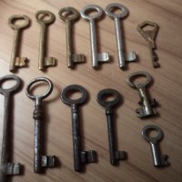 Лот стари ключове, снимка 4 - Антикварни и старинни предмети - 32248836