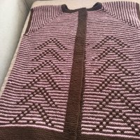 Нов дамски плетен елек , снимка 1 - Блузи с дълъг ръкав и пуловери - 38996460
